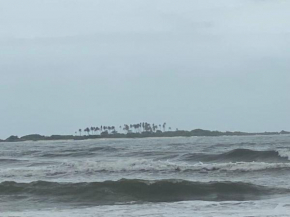 Rock n Ocean 2BH Beach villa island Facing